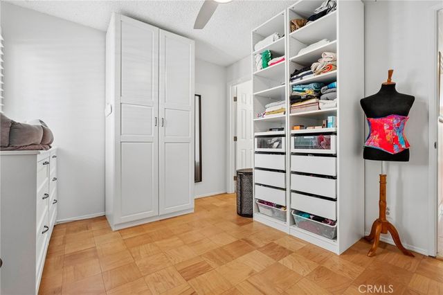 22923 Elkwood, West Hills, CA 91304