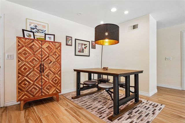 22923 Elkwood, West Hills, CA 91304