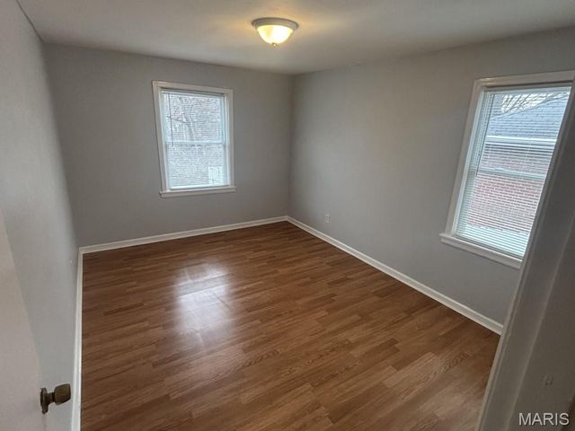 6705 Kenwood Drive, St Louis, MO 63121