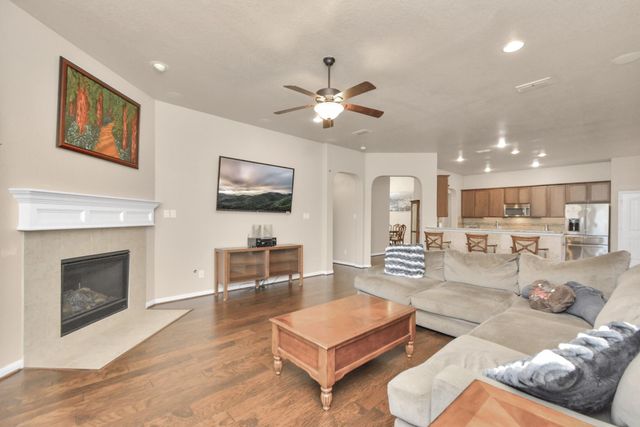 9614 Hideaway Green Drive, Richmond, TX 77406