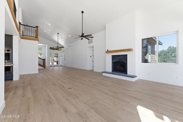 28460 Ridgeview Court, Tehachapi, CA 93561
