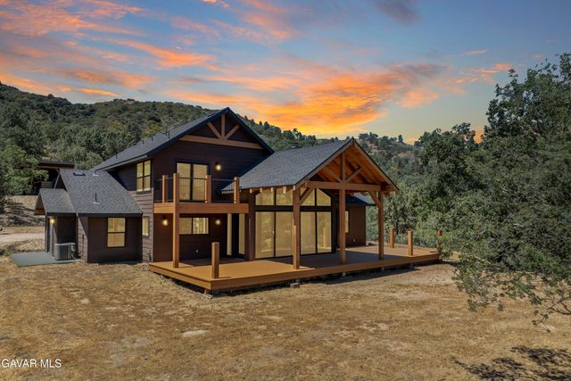 28460 Ridgeview Court, Tehachapi, CA 93561