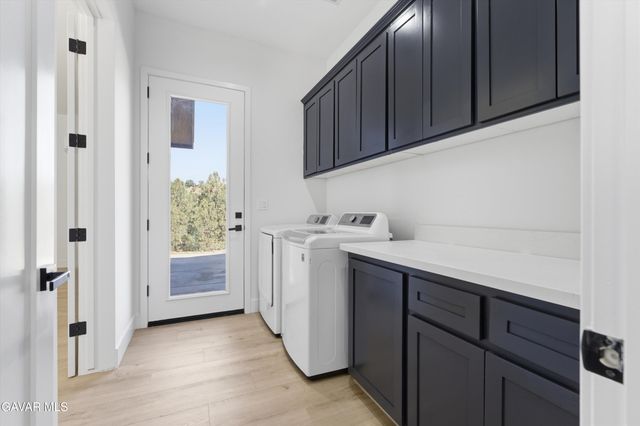 28460 Ridgeview Court, Tehachapi, CA 93561