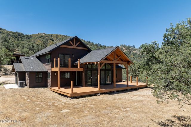 28460 Ridgeview Court, Tehachapi, CA 93561