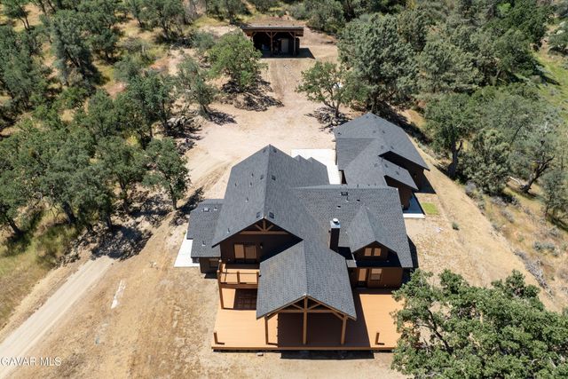 28460 Ridgeview Court, Tehachapi, CA 93561