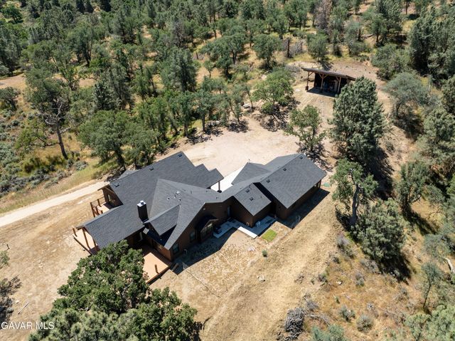28460 Ridgeview Court, Tehachapi, CA 93561