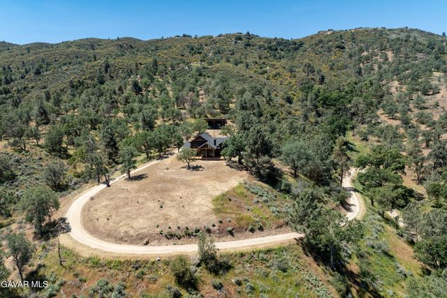 28460 Ridgeview Court, Tehachapi, CA 93561