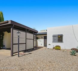 1373 S Desert Meadows Circle, Green Valley, AZ 85614