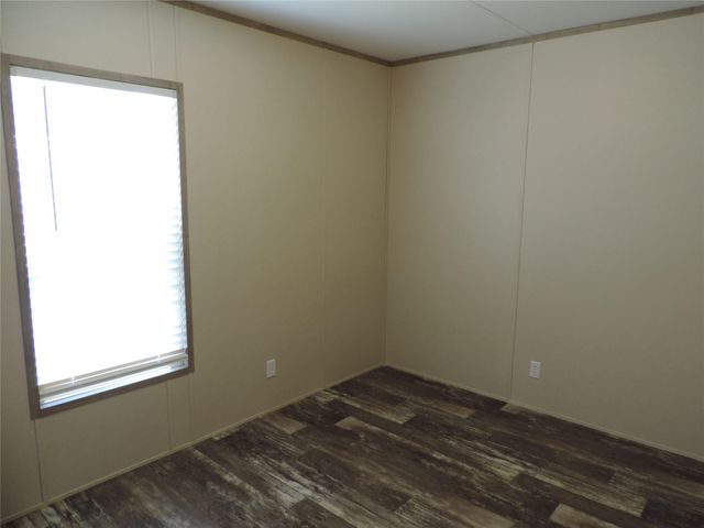 1668 Fm-2518 77, Cleveland, TX 77327