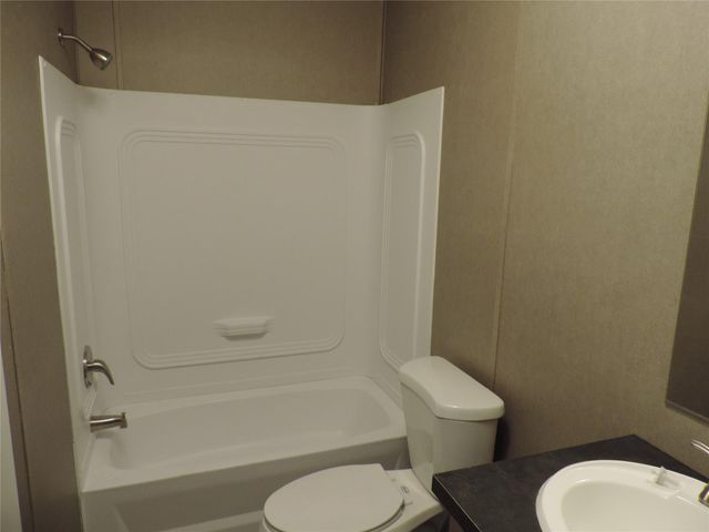 1668 Fm-2518 77, Cleveland, TX 77327