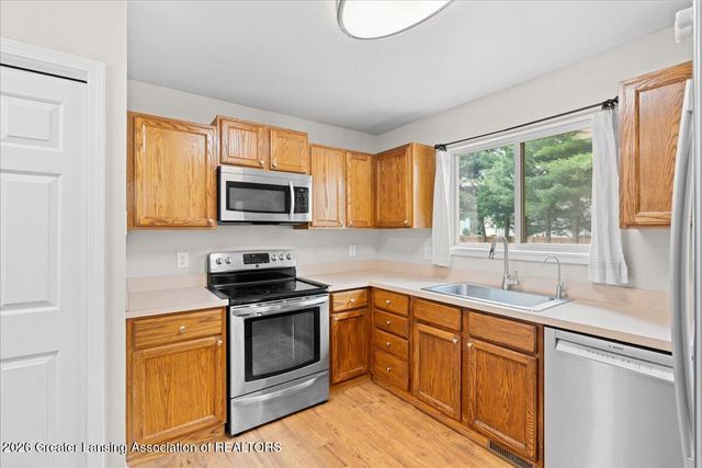 431 Winding River Drive, Williamston, MI 48895