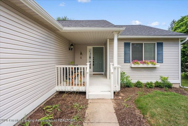 431 Winding River Drive, Williamston, MI 48895
