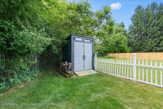 431 Winding River Drive, Williamston, MI 48895