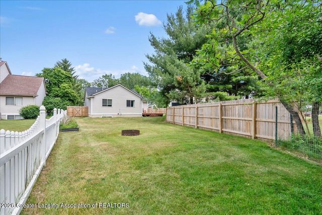 431 Winding River Drive, Williamston, MI 48895