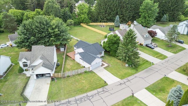 431 Winding River Drive, Williamston, MI 48895