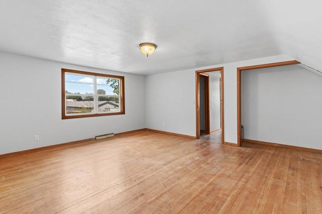 6148 Upper 51st Street N, Oakdale, MN 55128