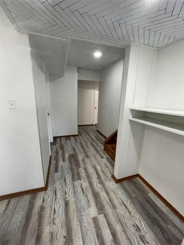 5802 Longhorn LNDG, Austin, TX 78734