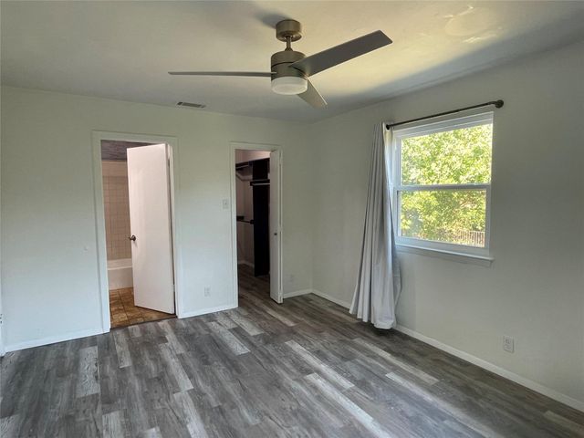 5802 Longhorn LNDG, Austin, TX 78734