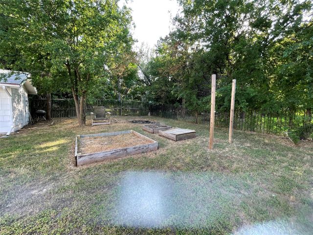 5802 Longhorn LNDG, Austin, TX 78734