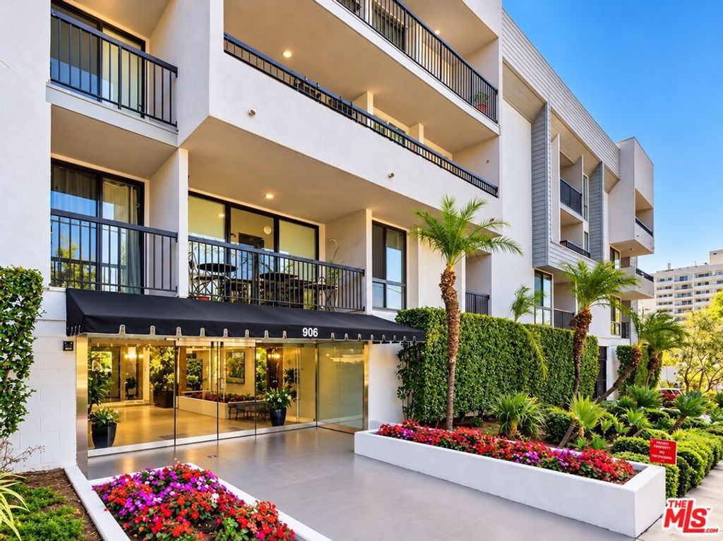 906 N Doheny Drive 315, West Hollywood, CA 90069 — exterior