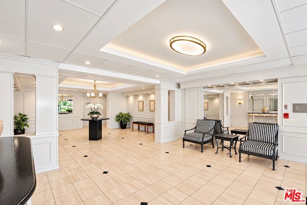 906 N Doheny Drive 315, West Hollywood, CA 90069 — photo 2