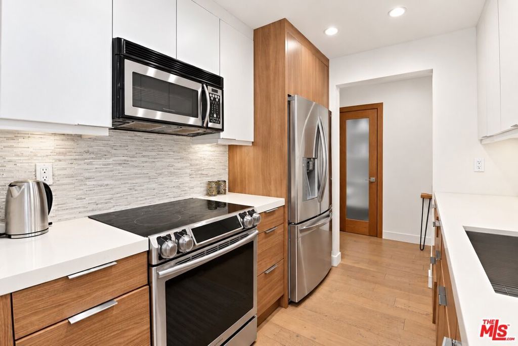 906 N Doheny Drive 315, West Hollywood, CA 90069 — photo 5