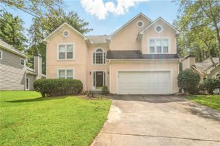 140 Glen Holly Drive, Roswell, GA 30076