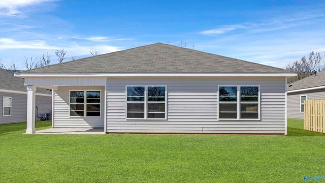 9945 Sequoyah Cove Drive SE, Owens Cross Roads, AL 35763