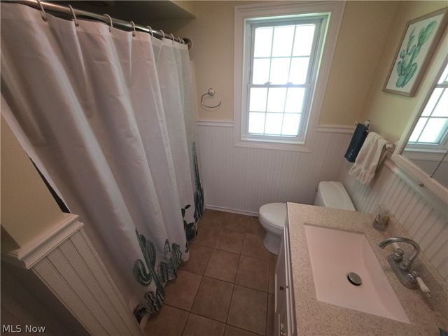 1009 Florence Drive, Macedonia, OH 44056