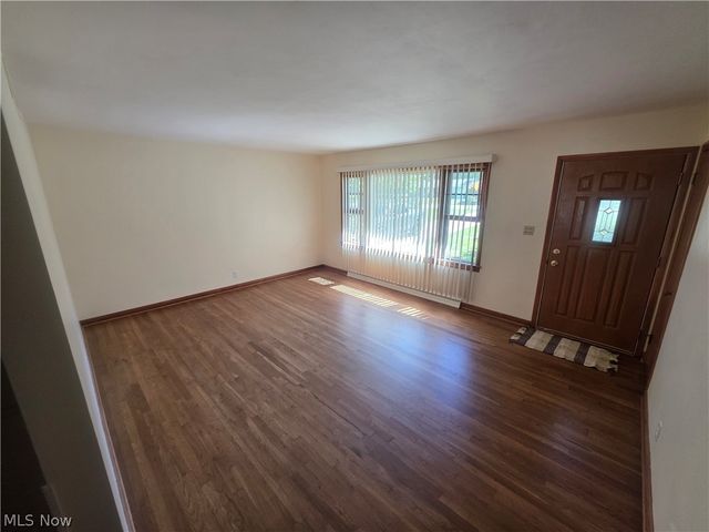 1009 Florence Drive, Macedonia, OH 44056
