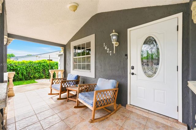 1427 NW 101st Street, Miami, FL 33147