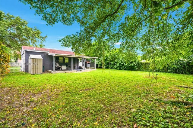 1427 NW 101st Street, Miami, FL 33147