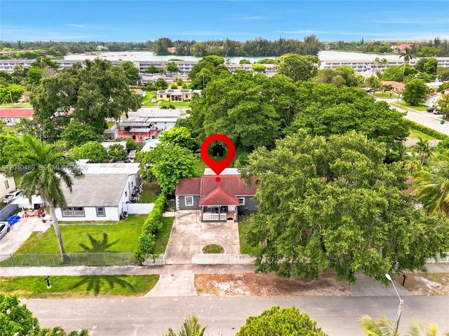 1427 NW 101st Street, Miami, FL 33147