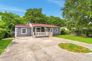 1427 NW 101st Street, Miami, FL 33147