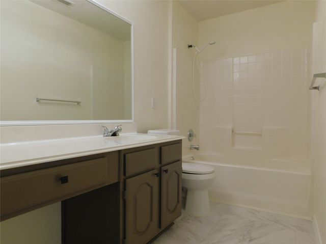 2701 Clark Drive, Corinth, TX 76210