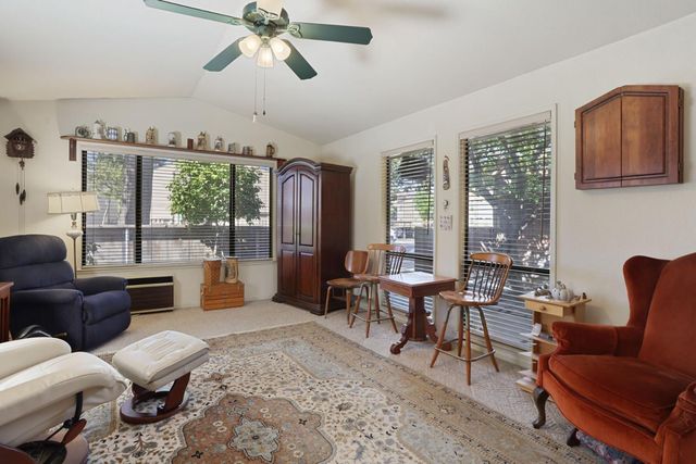 2324 Rosemarie Ln, Stockton, CA 95207