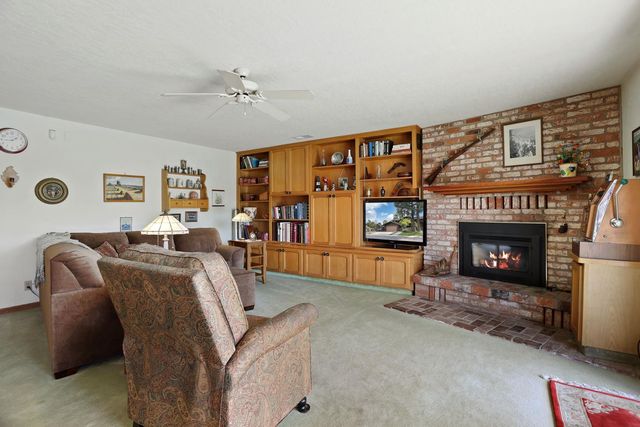 2324 Rosemarie Ln, Stockton, CA 95207