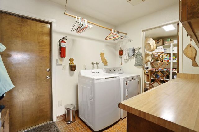 2324 Rosemarie Ln, Stockton, CA 95207