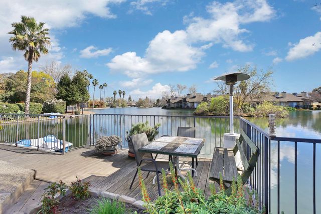 2324 Rosemarie Ln, Stockton, CA 95207