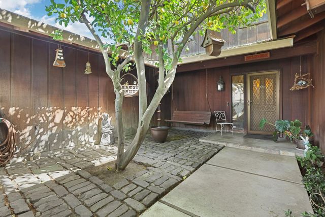 2324 Rosemarie Ln, Stockton, CA 95207