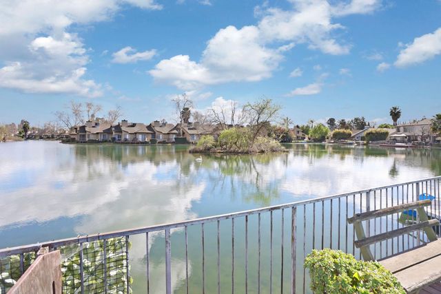 2324 Rosemarie Ln, Stockton, CA 95207