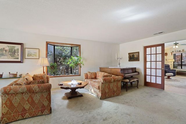 2324 Rosemarie Ln, Stockton, CA 95207