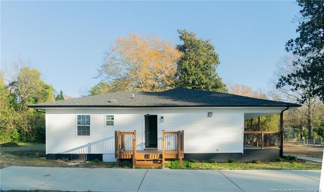 5318 Dairy Drive, Fayetteville, NC 28304