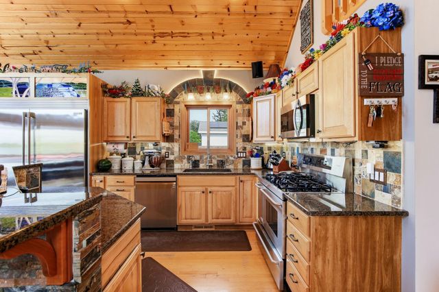 5050 210th Street N, Forest Lake, MN 55025