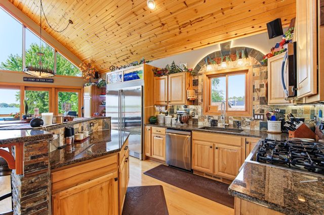 5050 210th Street N, Forest Lake, MN 55025