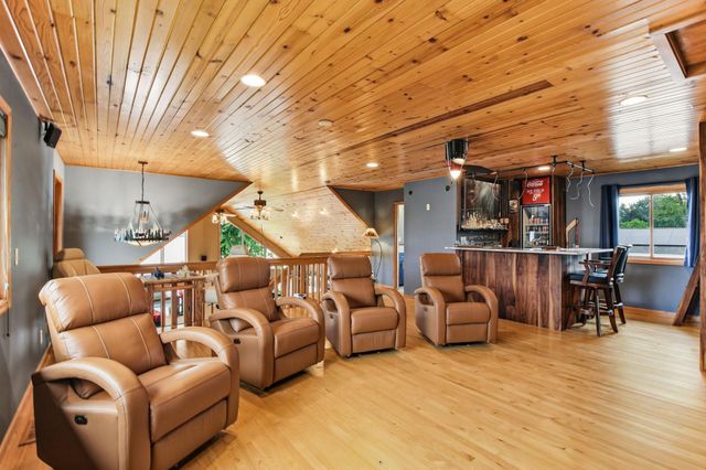 5050 210th Street N, Forest Lake, MN 55025