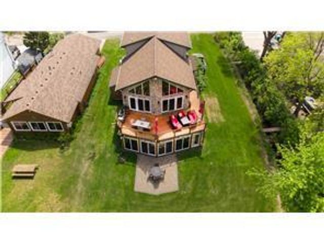 5050 210th Street N, Forest Lake, MN 55025