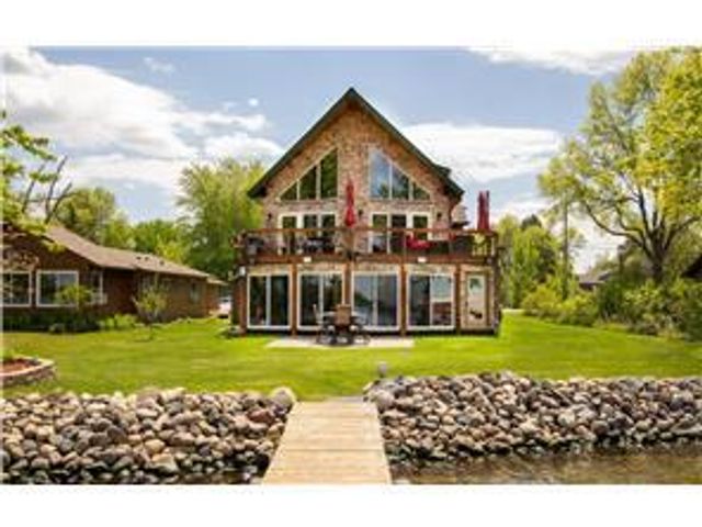 5050 210th Street N, Forest Lake, MN 55025