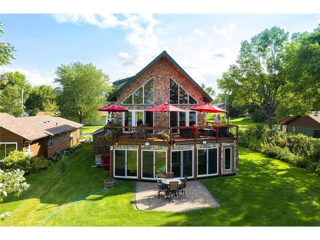 5050 210th Street N, Forest Lake, MN 55025