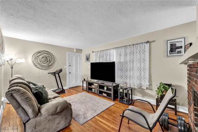 3843 W 136th Street, Cleveland, OH 44111